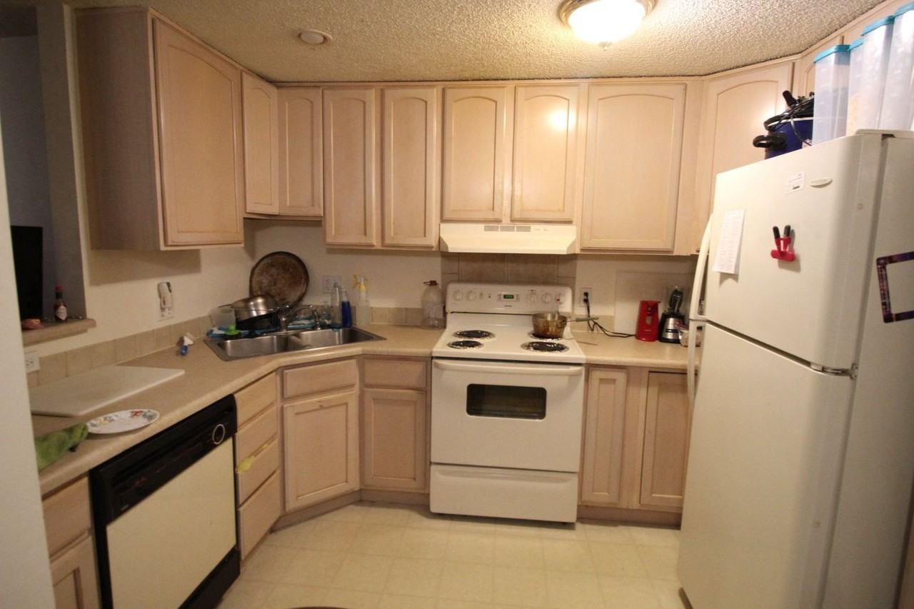 628 Jocelyn Dr - Photo 3 of 8