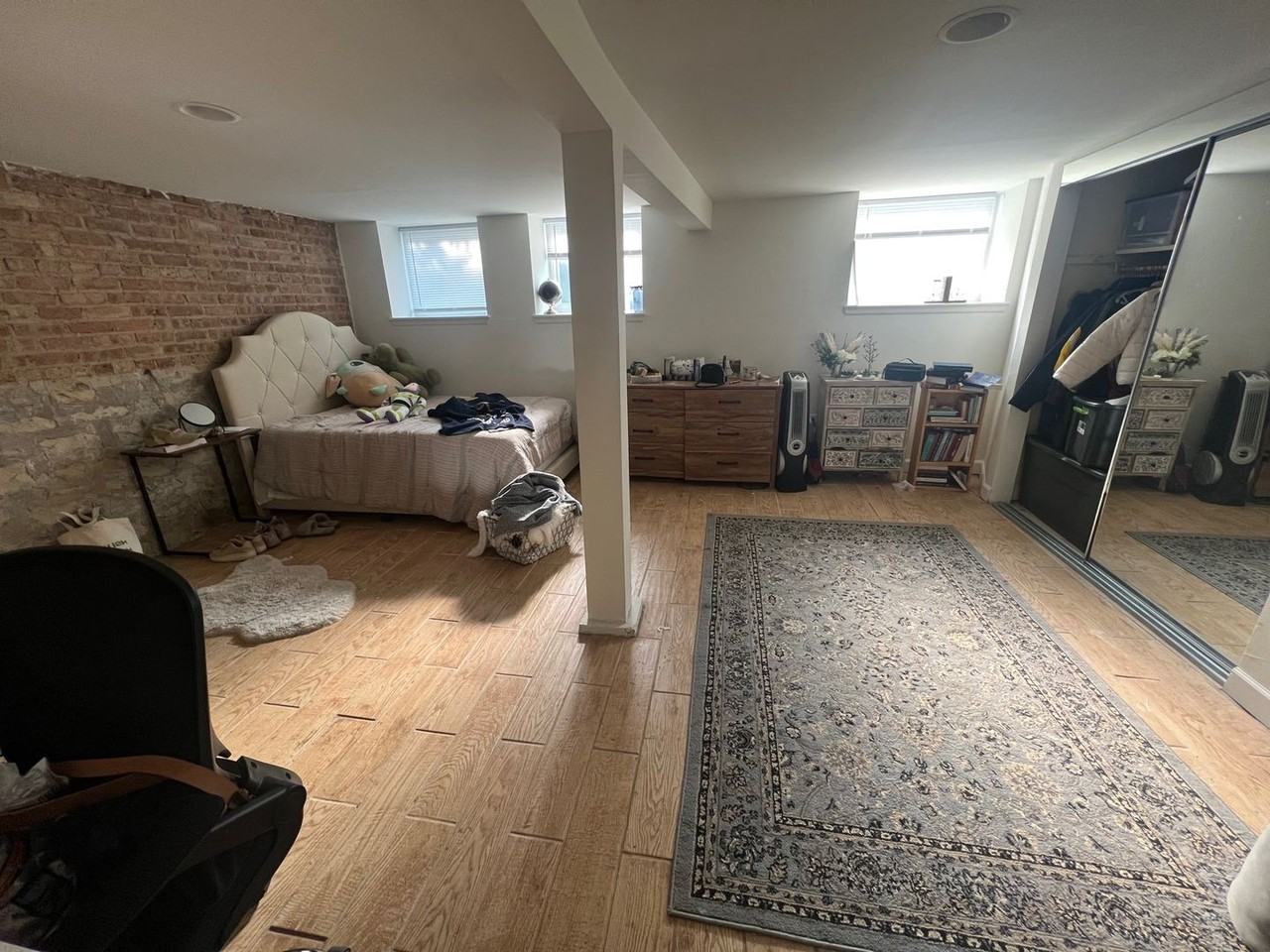 2951 N Sheffield Ave Apt 1n - Photo 2 of 31