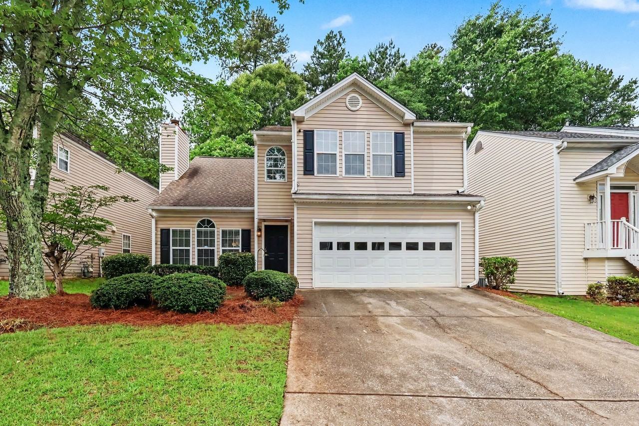 1090 Winter Park Ln - Photo 2 of 28