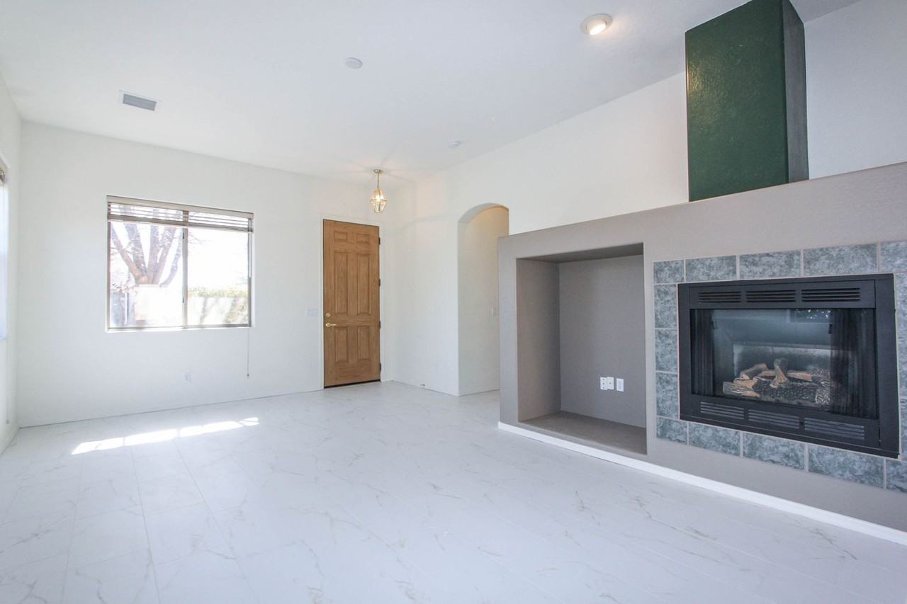 6910 E Yellowglen Dr - Photo 2 of 12