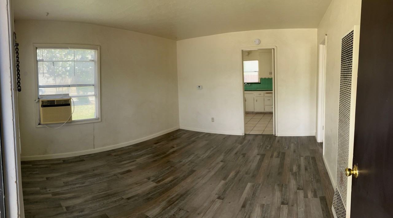 204 3rd St - Photo 2 of 13