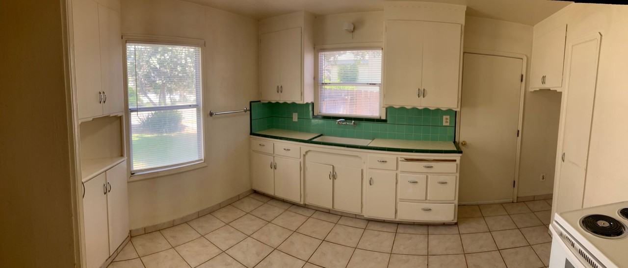 204 3rd St - Photo 5 of 13