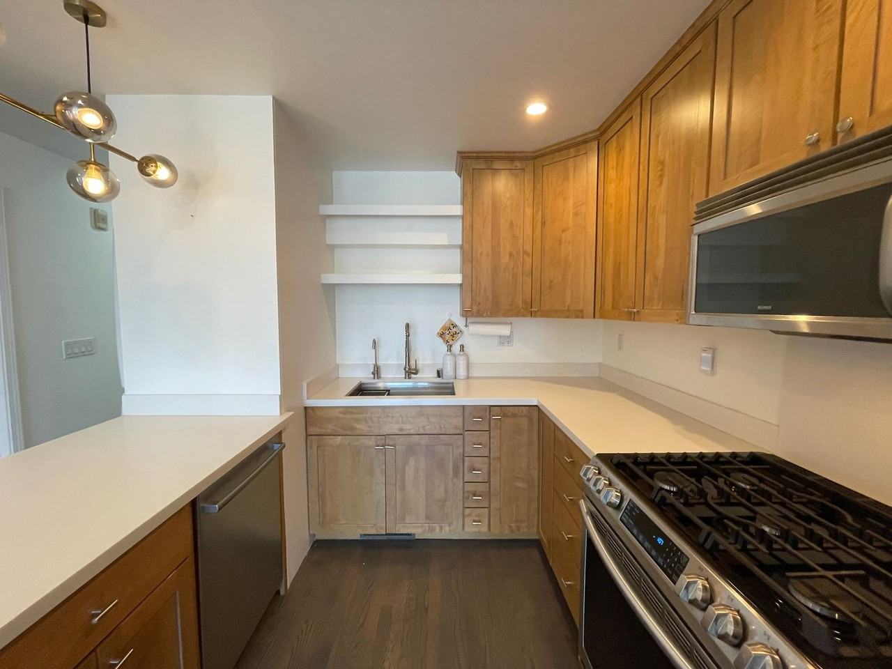4520 Irving St #1 - Photo 3 of 18