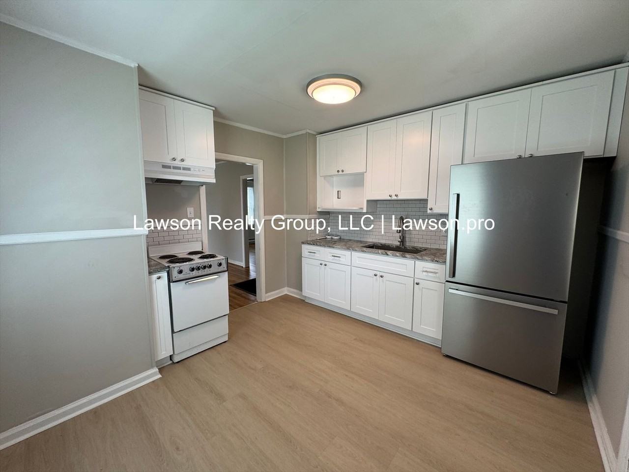 1741 Pexton Ave - Photo 5 of 15