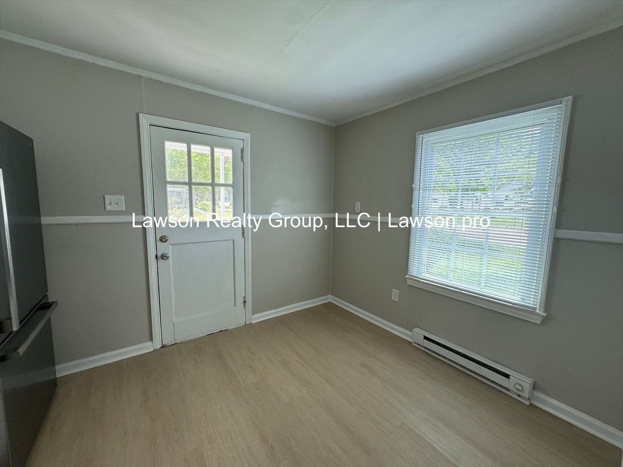 1741 Pexton Ave - Photo 7 of 15
