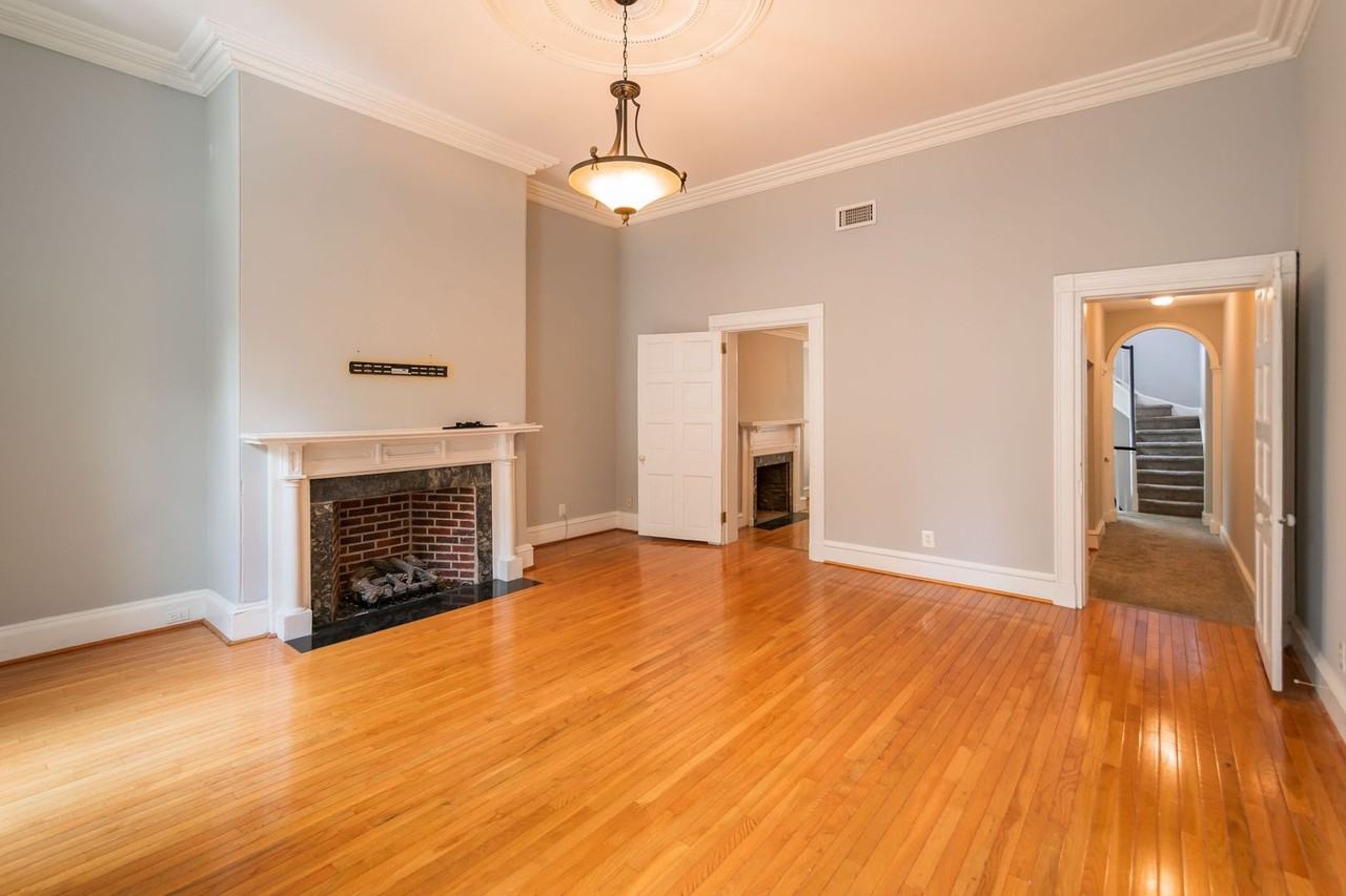 535 Spruce St - Photo 2 of 26