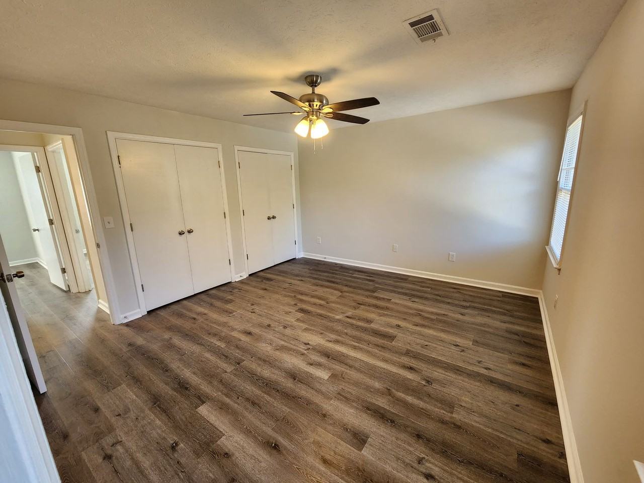 6219 Browning Dr - Photo 2 of 11