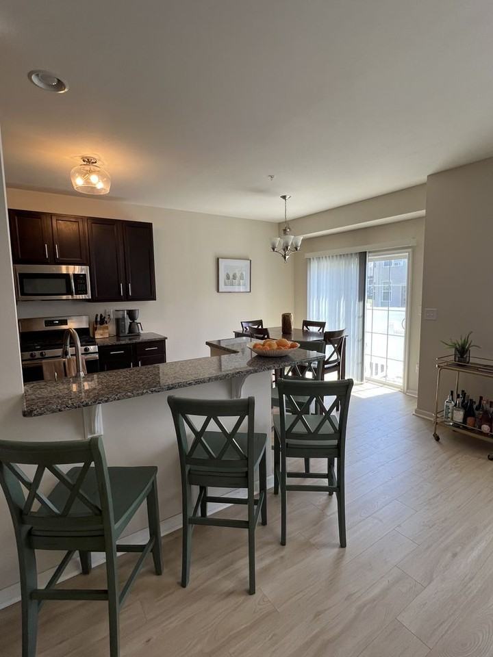 5380 Jutland Rd - Photo 5 of 23
