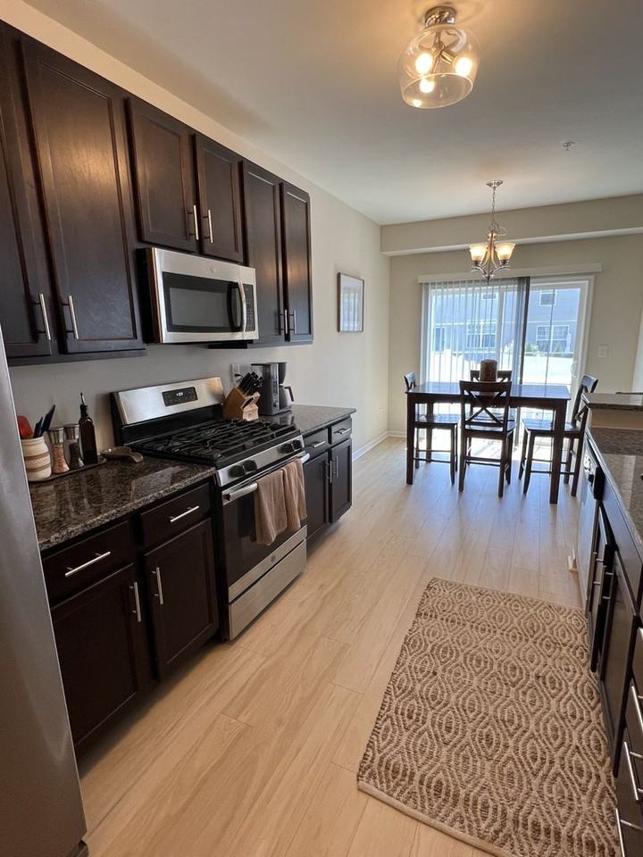 5380 Jutland Rd - Photo 6 of 23
