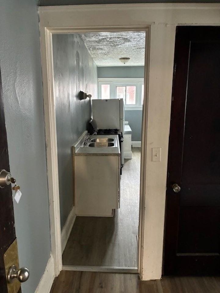 26 E Tallmadge Ave #213 - Photo 2 of 5