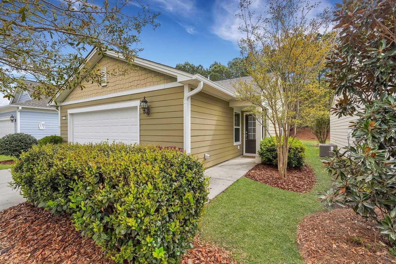 329 Mystic Point Dr - Photo 2 of 49