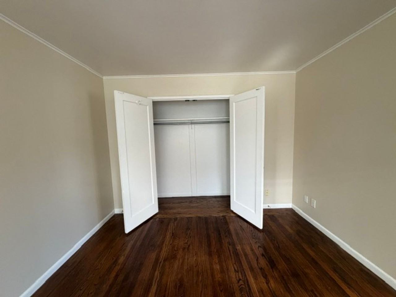820 Winchester Dr - Photo 5 of 8