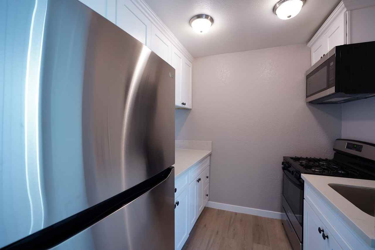 8820 5th Ave - Photo 5 of 14