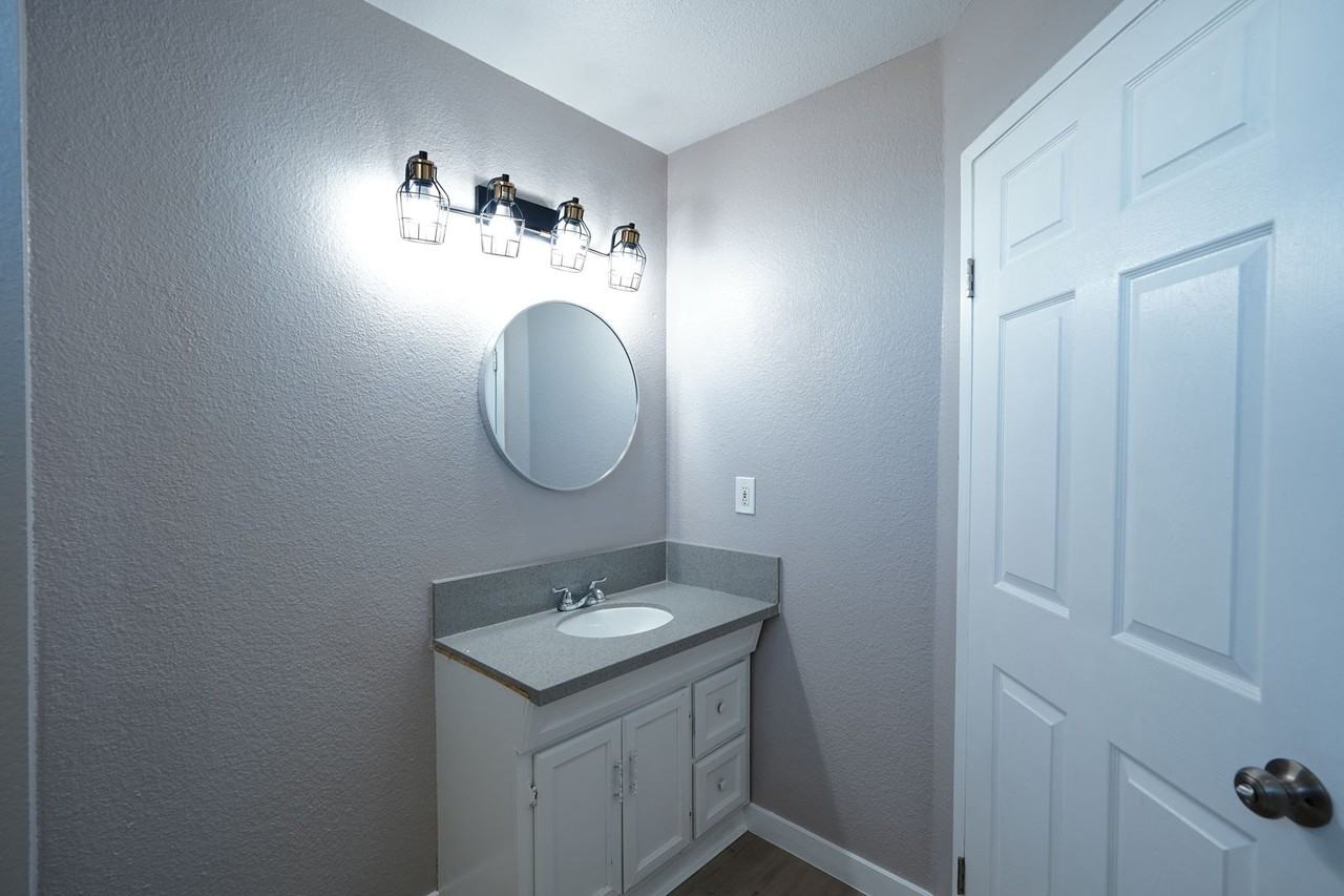 8820 5th Ave - Photo 6 of 14