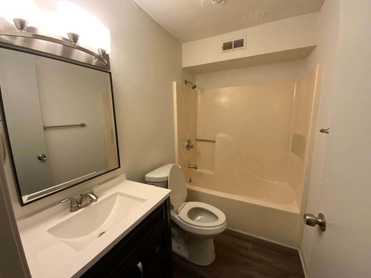 507 Columbia Dr #L - Photo 3 of 13