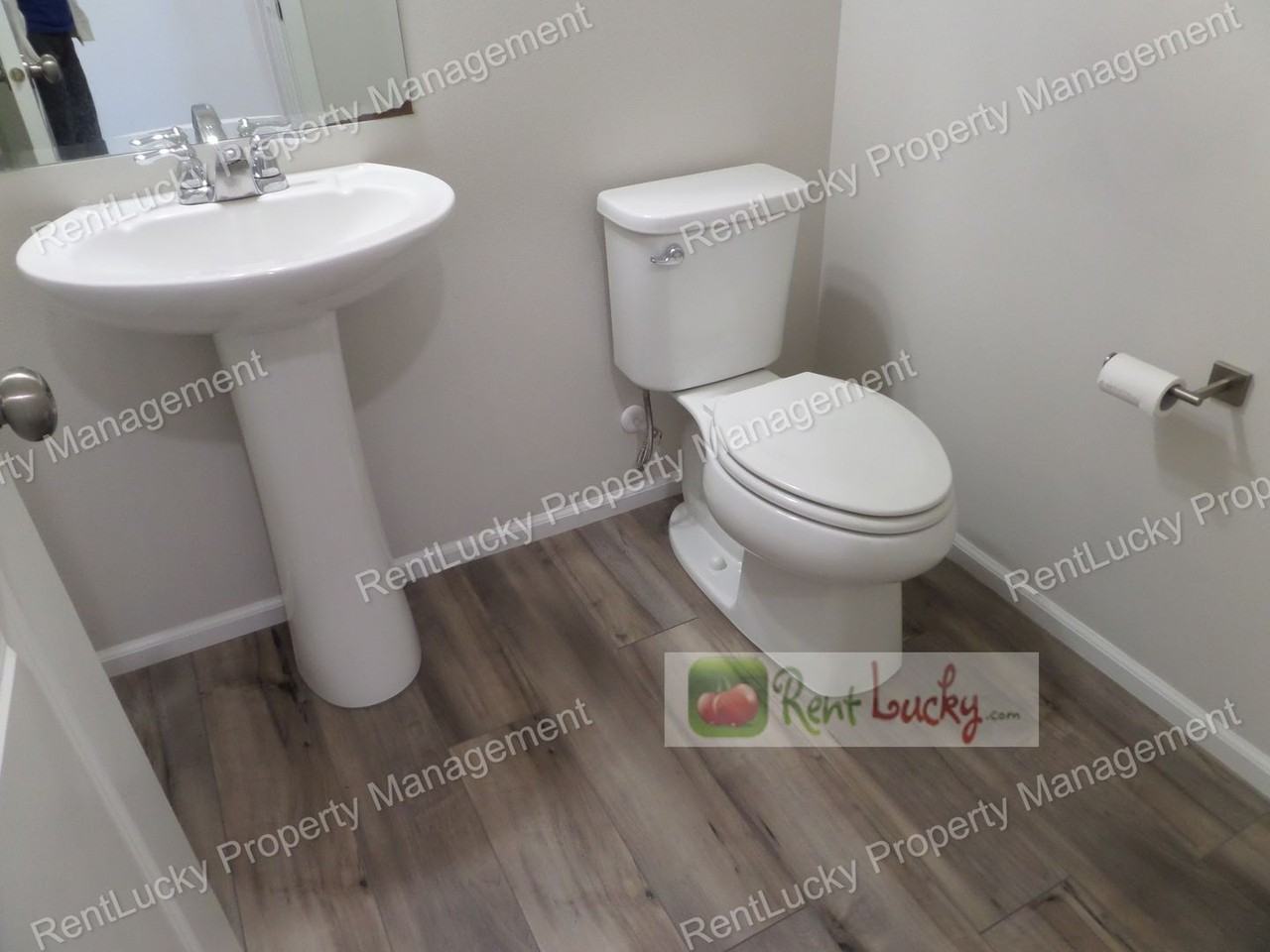 2816 Laurel Loop - Photo 5 of 30