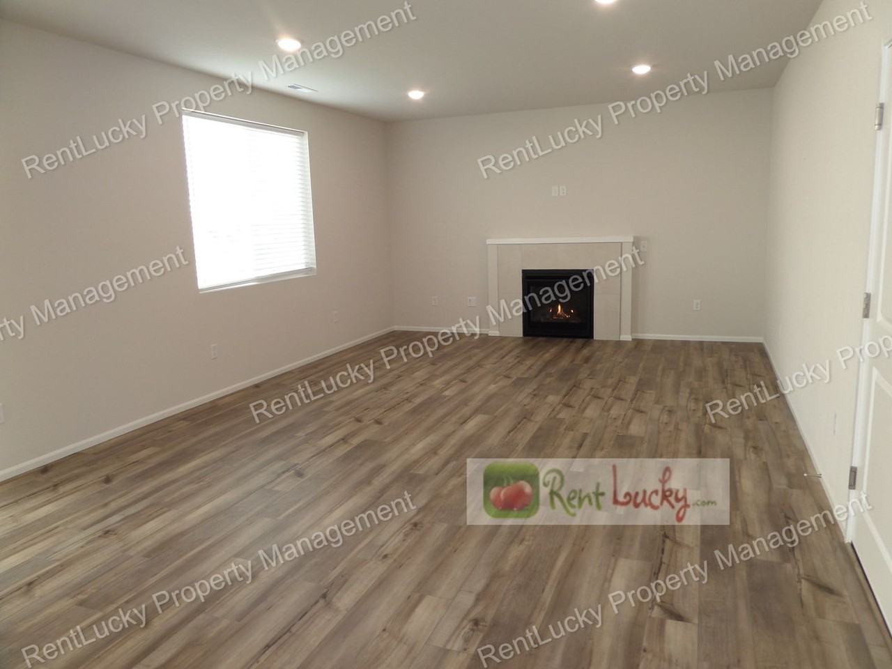2816 Laurel Loop - Photo 6 of 30