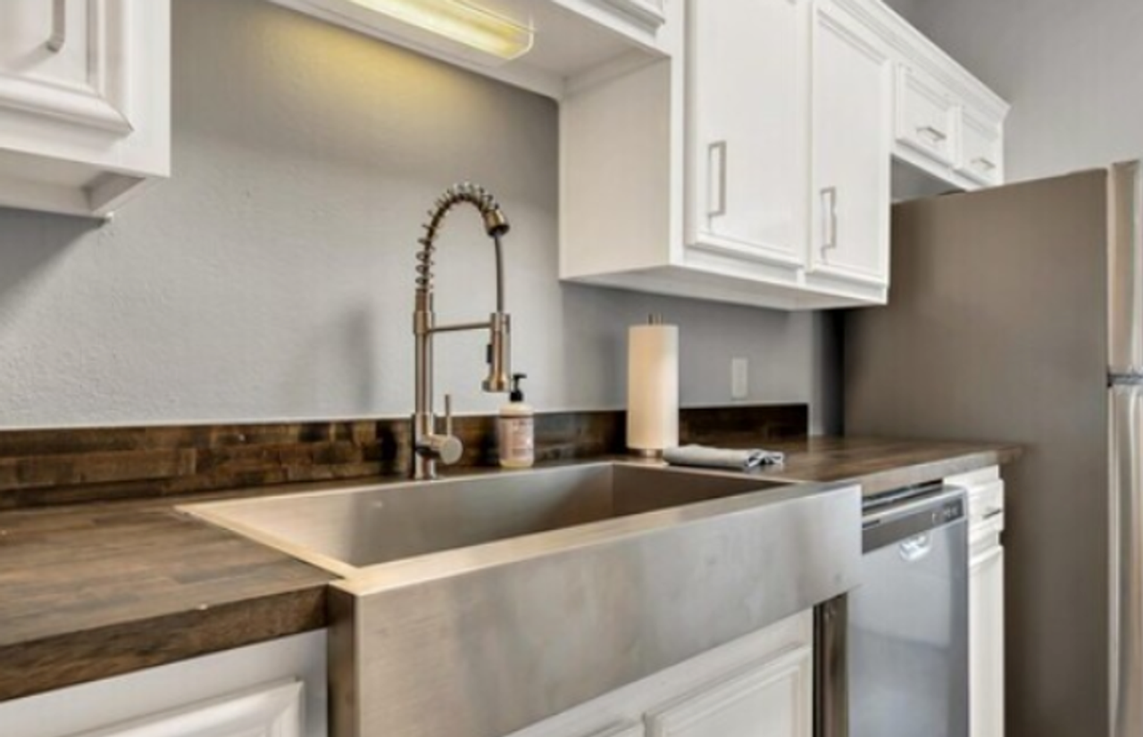 1506 James Ave - Photo 3 of 17