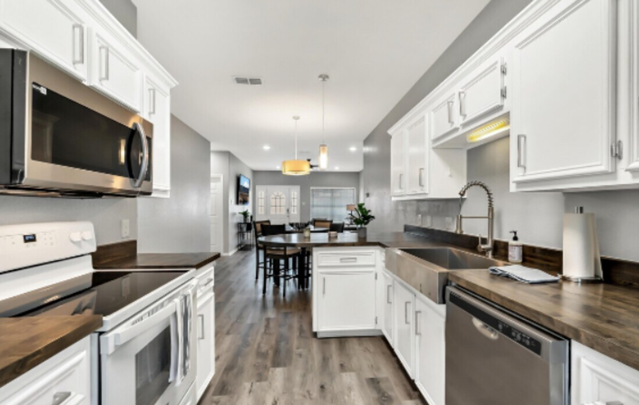 1506 James Ave - Photo 4 of 17