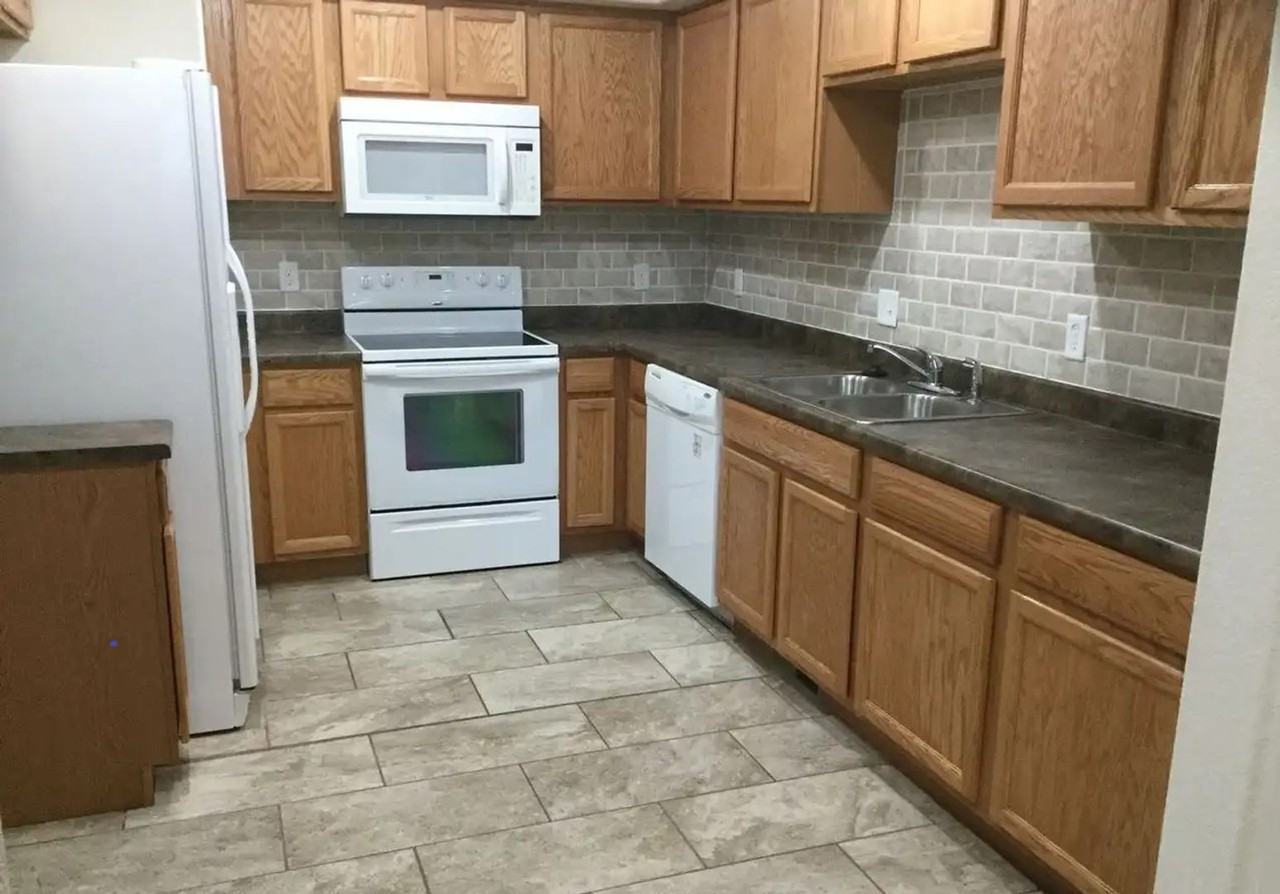 4112 Gunsmoke Rd - Photo 7 of 26