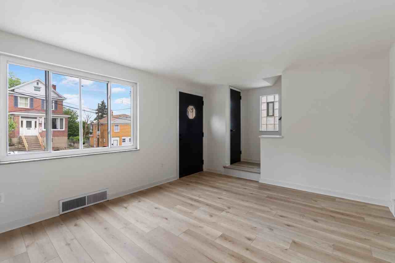 118 Ravilla Ave - Photo 5 of 31