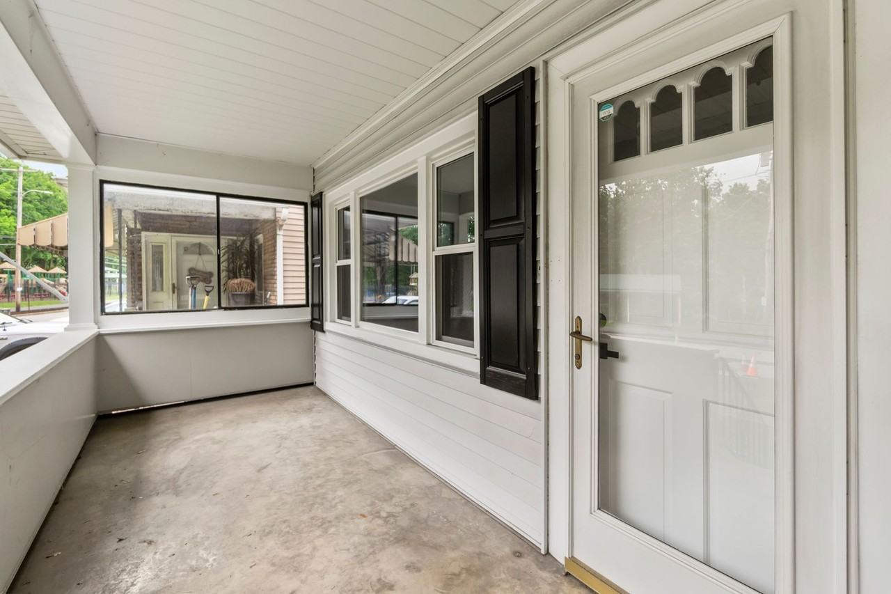875 1st Ave - Photo 3 of 38