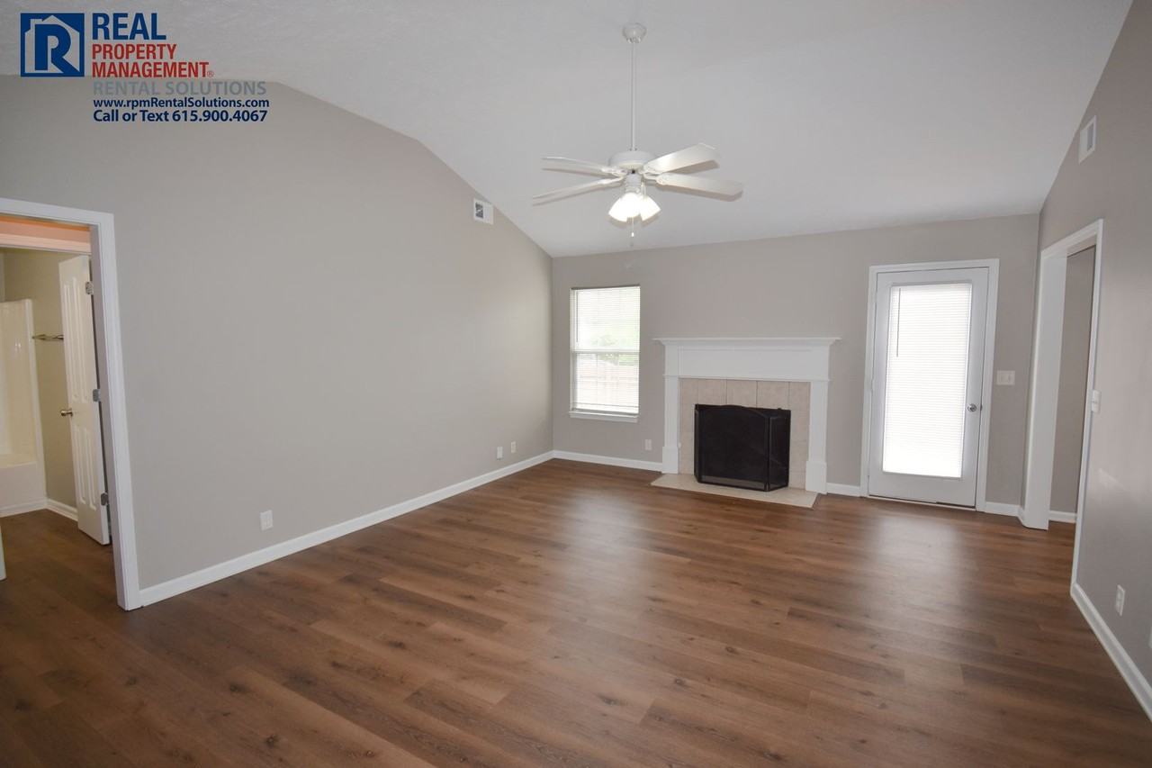 1178 Catawba Way - Photo 7 of 31