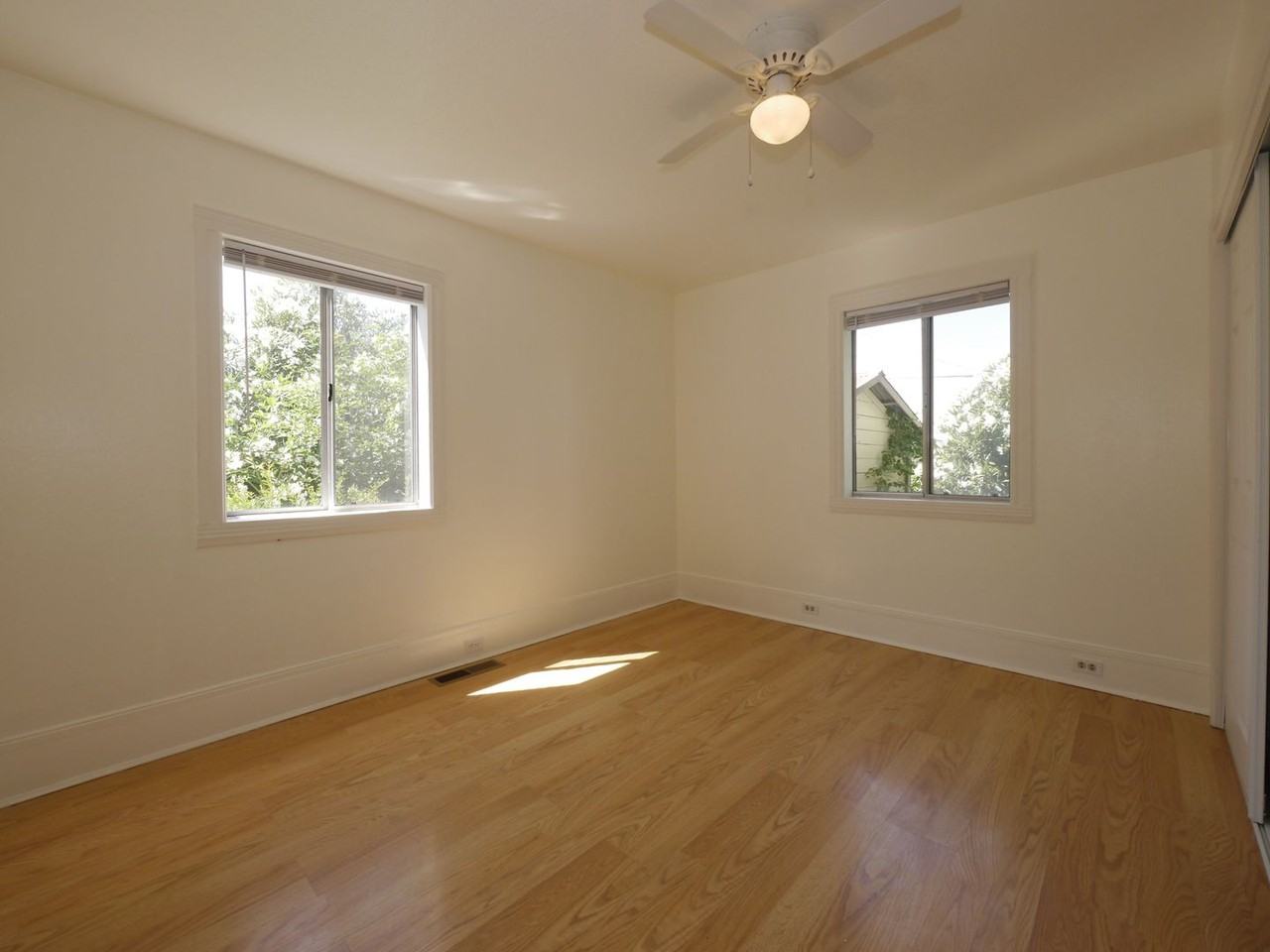 116 S Arroyo Seco St - Photo 5 of 12