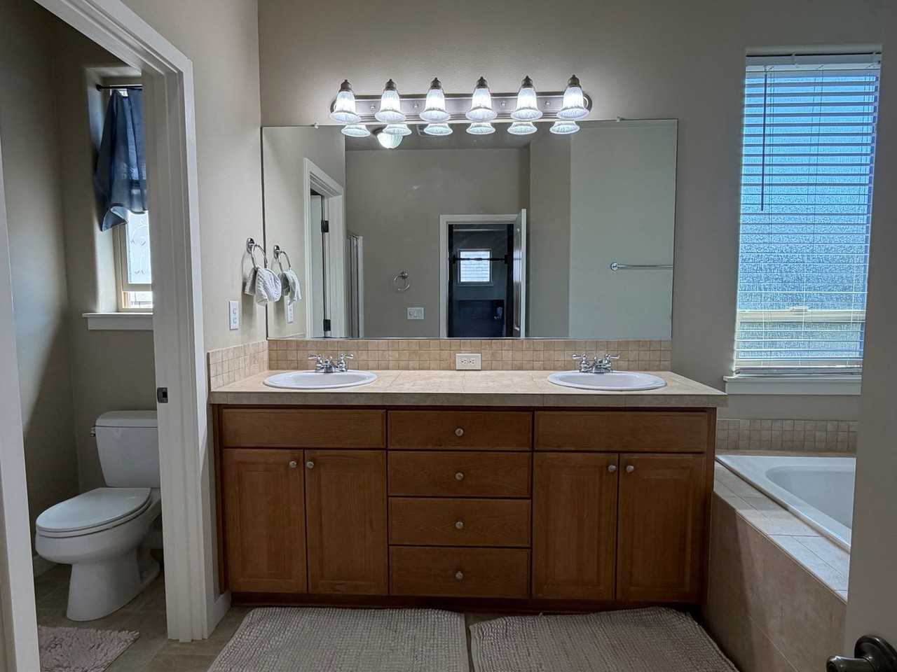 14037 Sw Walnut Creek Way - Photo 7 of 16