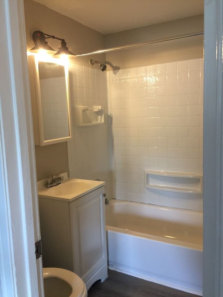 Lone Oak Villas - Photo 2 of 8