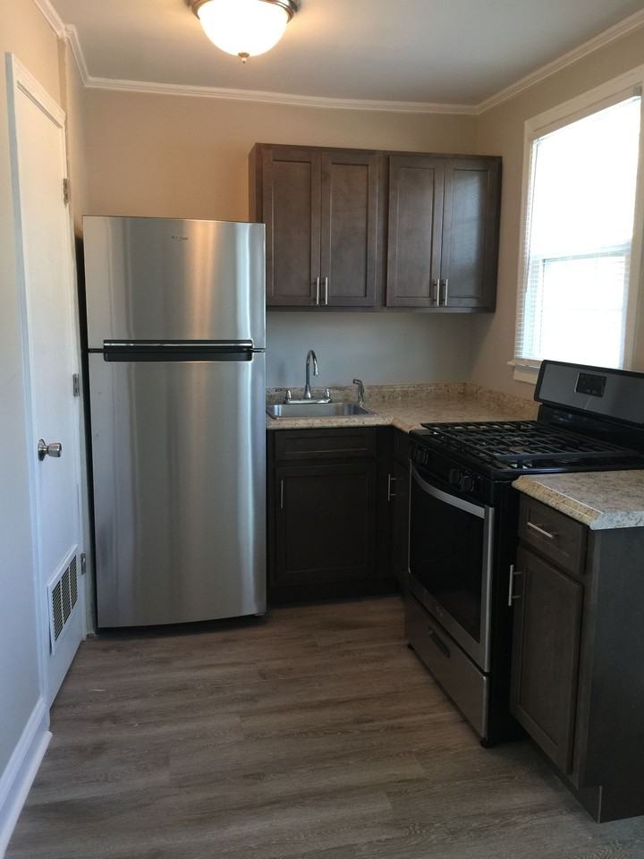 Lone Oak Villas - Photo 6 of 8