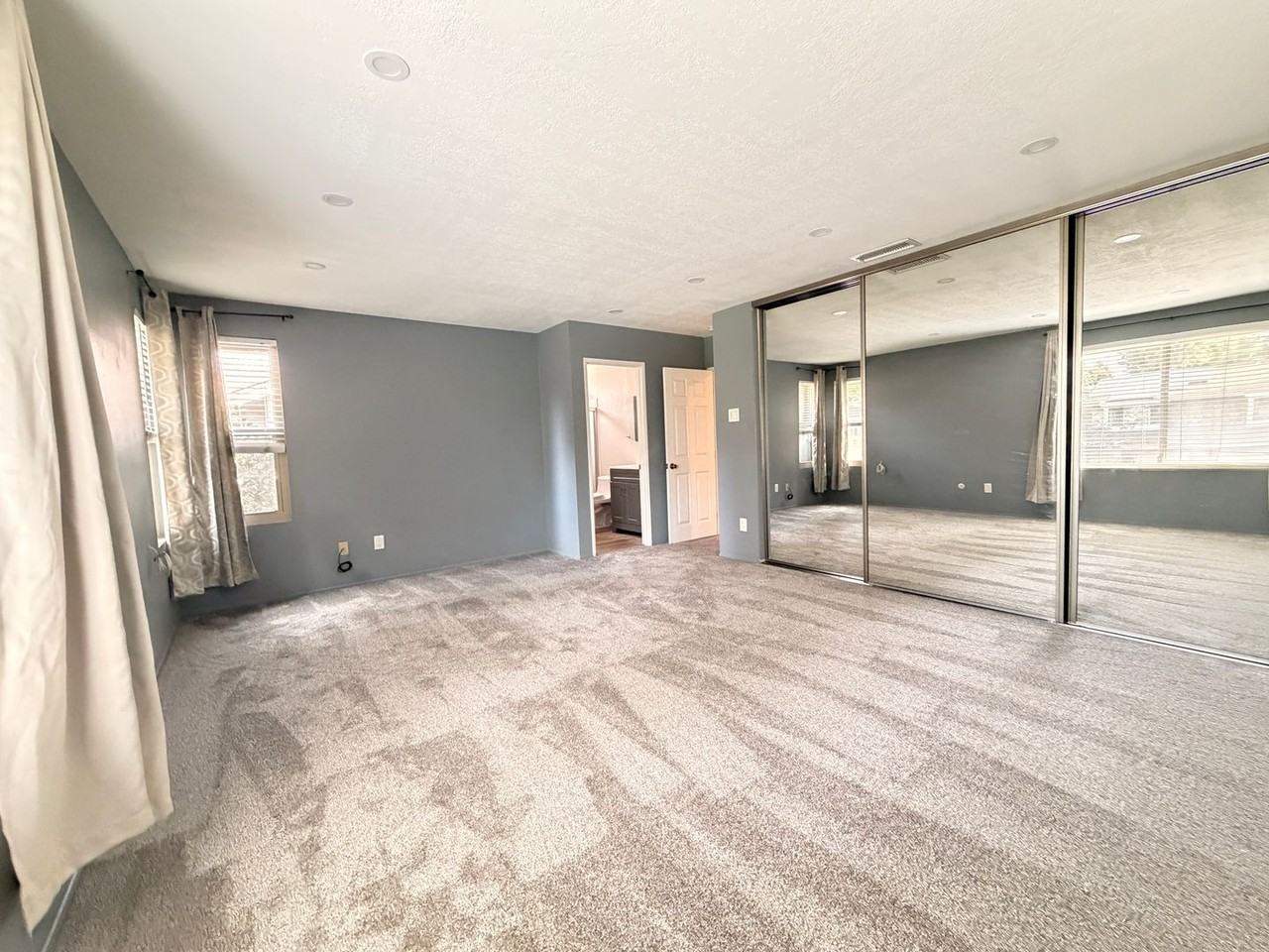3687 Cactusridge Ct - Photo 5 of 32