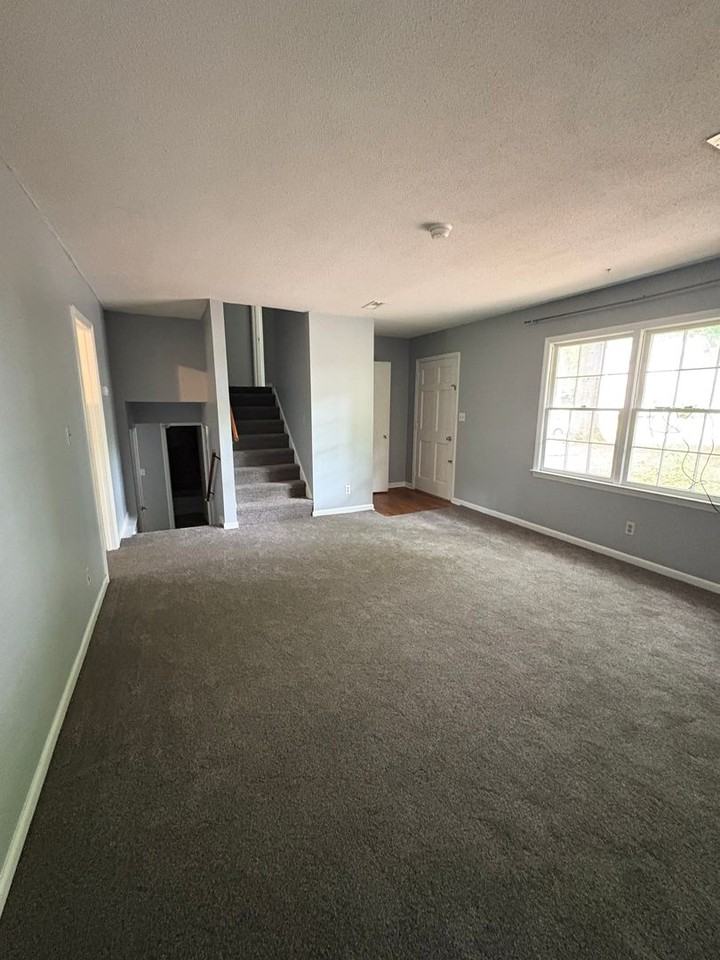 1740 Camden Rd - Photo 6 of 14