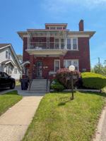 featured image of 9392 Woodside St