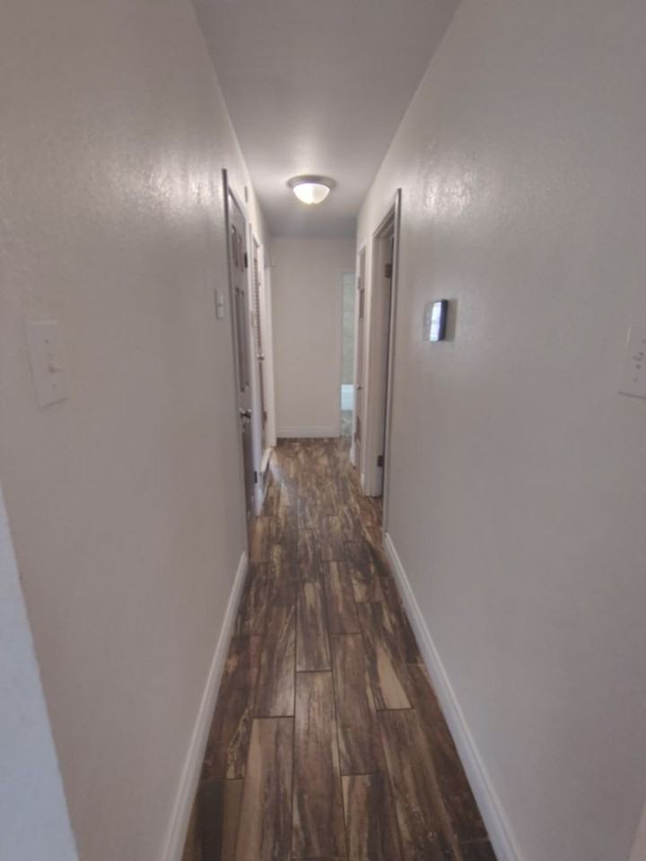 1218 46th Pl - Photo 7 of 24