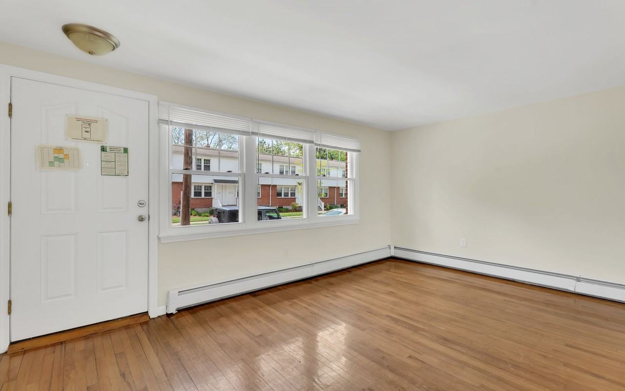 Savin Court Apartments - Photo 2 of 32