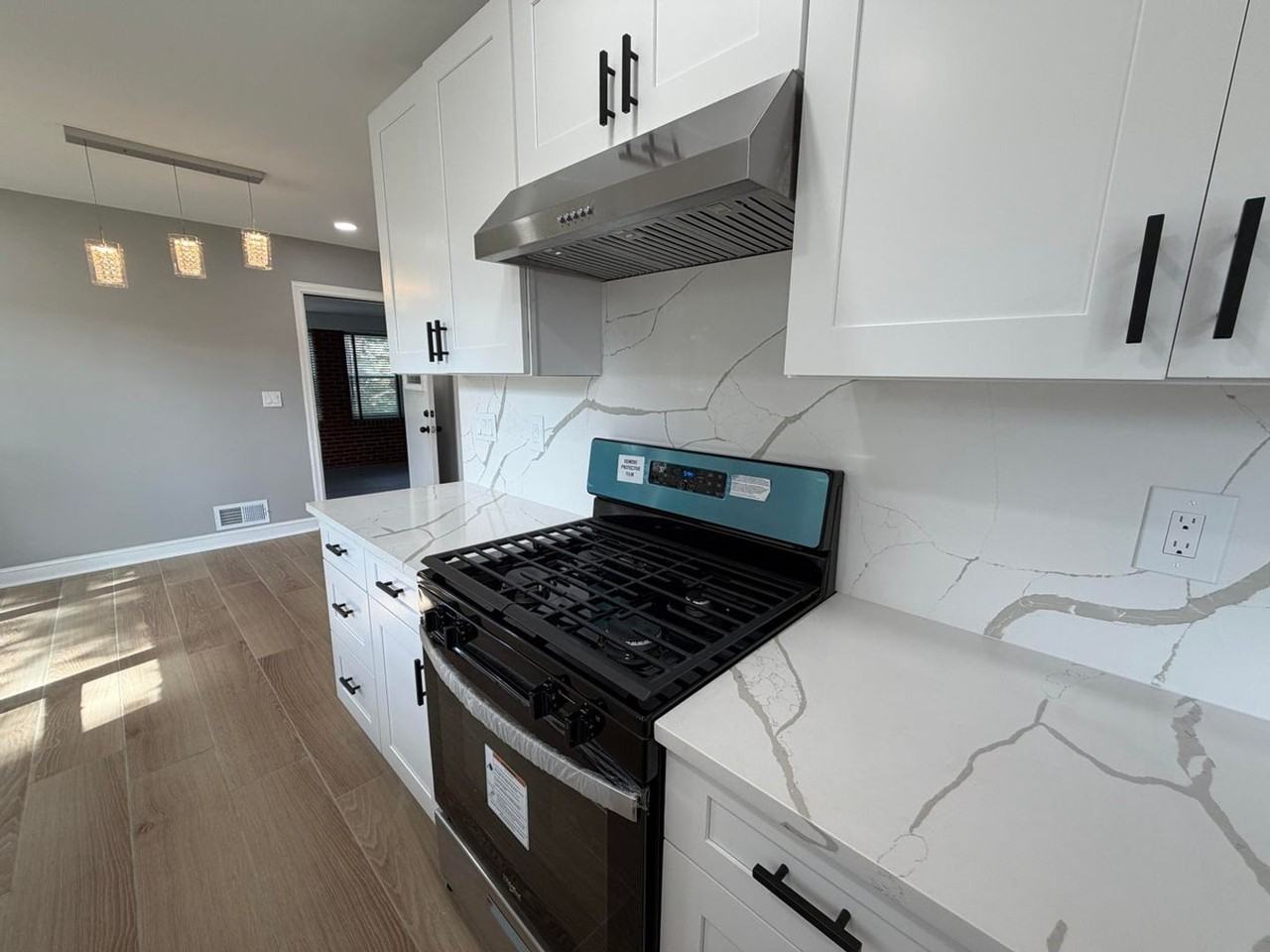 3442 Kershaw Rd Nw - Photo 6 of 23