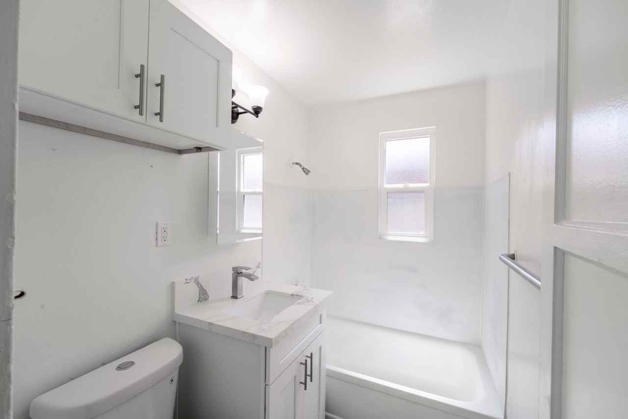 2316 E Jewett St - Photo 5 of 7