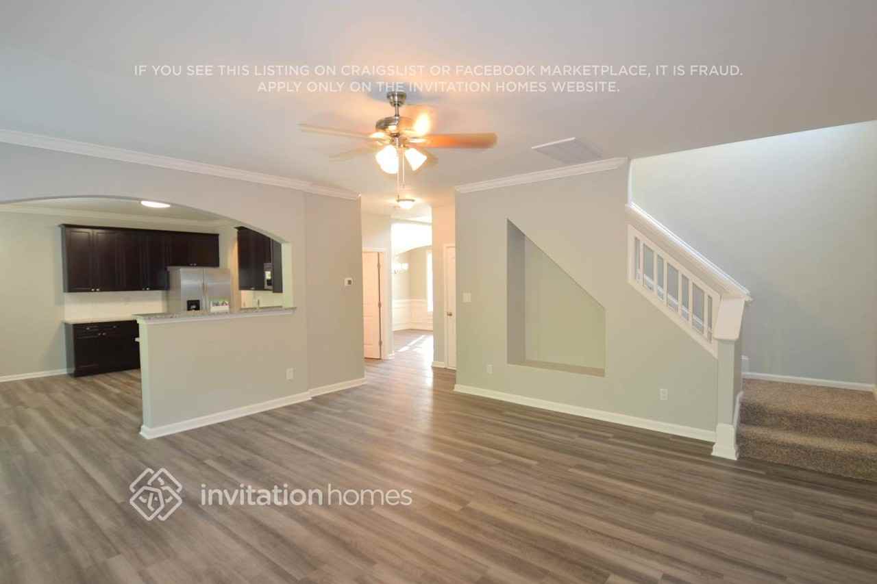 3908 Cane Garden Dr - Photo 4 of 15