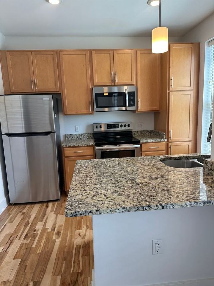 Artisan Hill - Photo 3 of 36