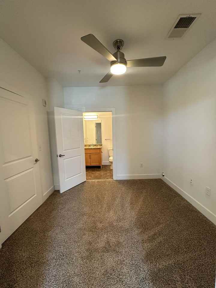 Artisan Hill - Photo 5 of 36