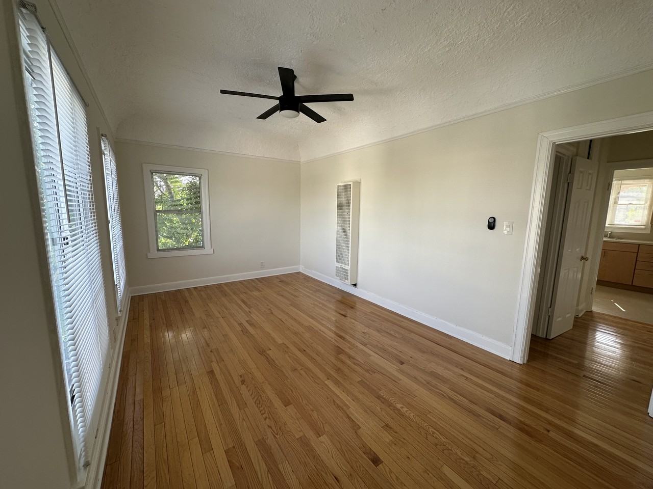 1040 Laguna Avenue #1/2 - Photo 2 of 12