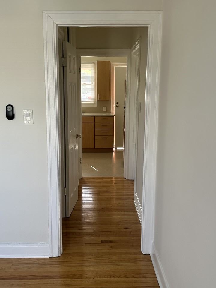 1040 Laguna Avenue #1/2 - Photo 3 of 12