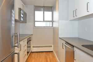 featured image of 230 Oak St