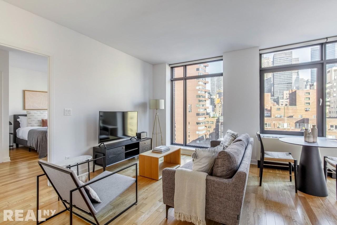 E 34th St #18C - Photo 5 of 13