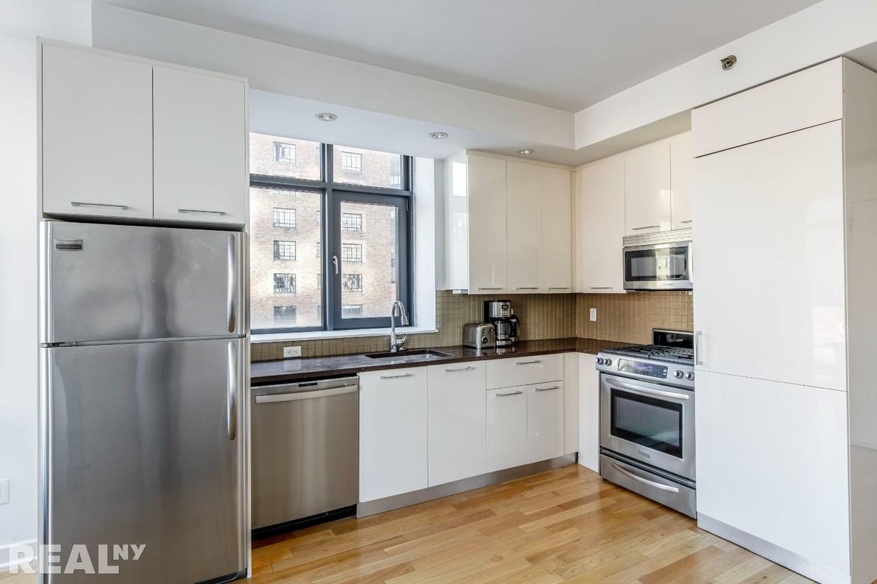 E 34th St #18C - Photo 6 of 13