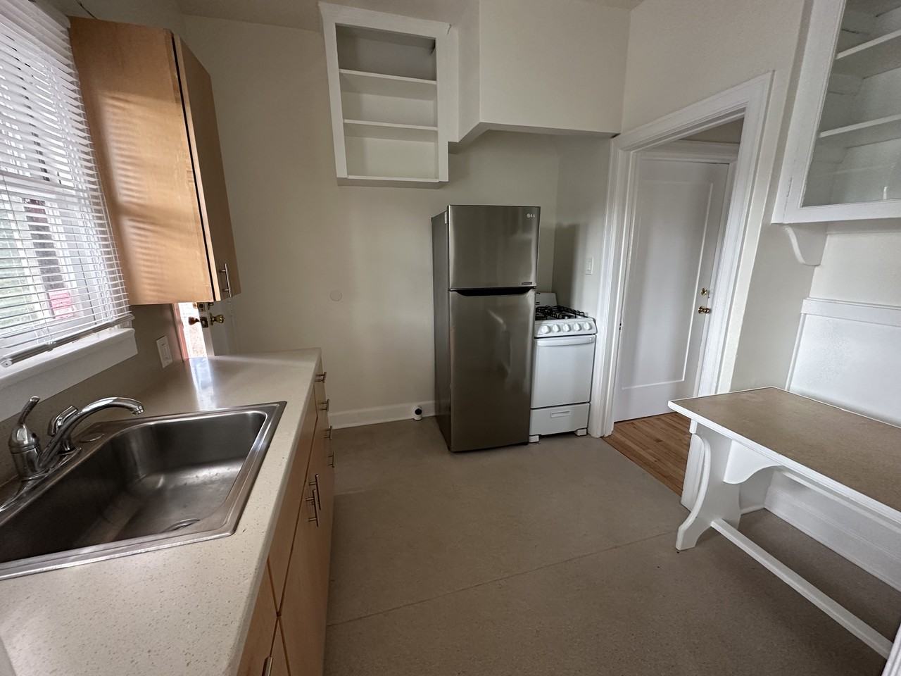 1040 Laguna Avenue #1/2 - Photo 5 of 12