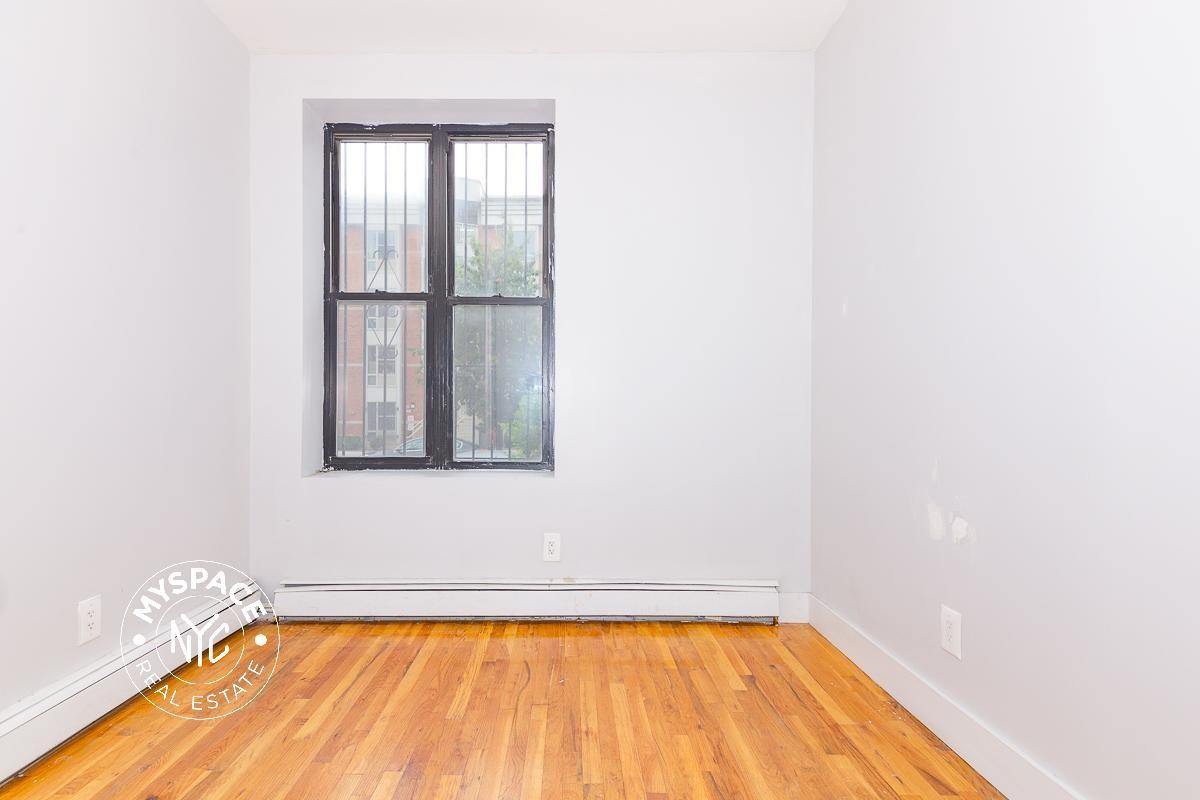 1044 Putnam Ave #1 - Photo 6 of 21