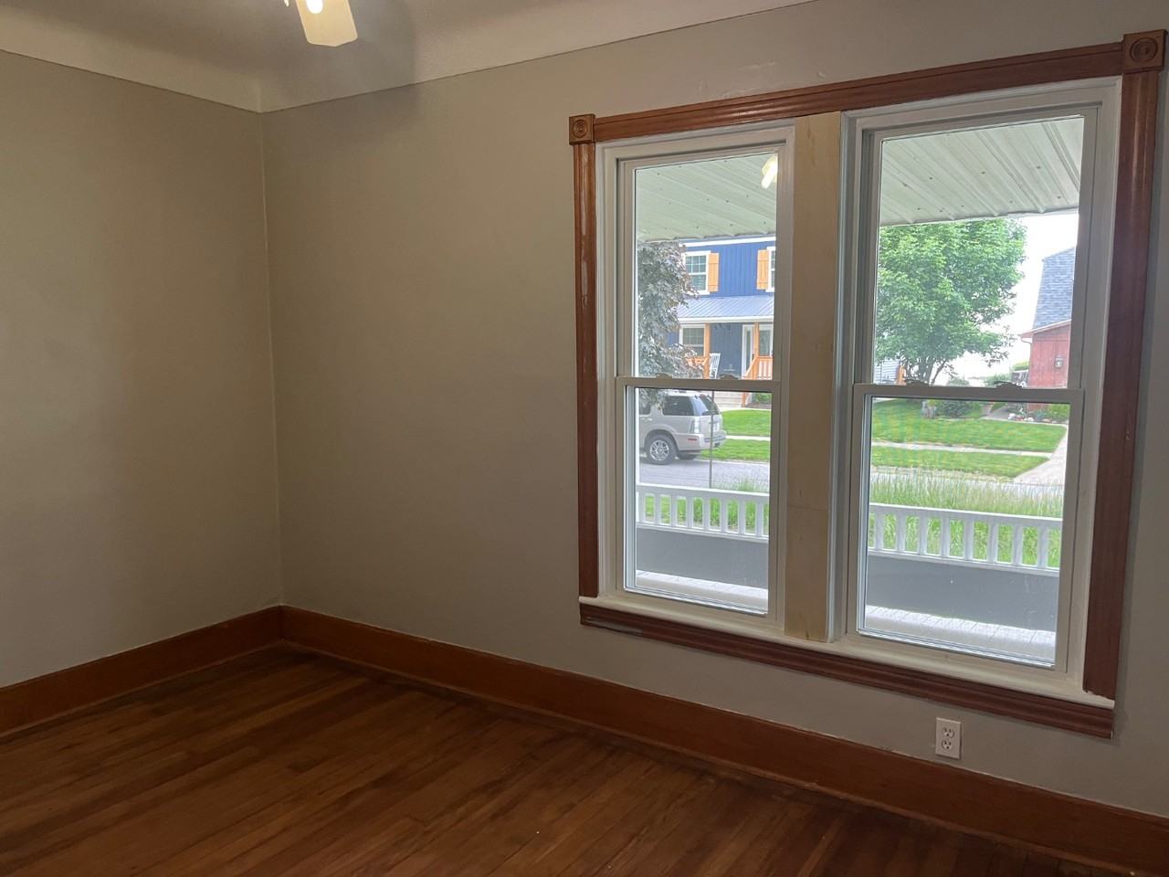 1309 W 2nd St - Photo 3 of 16
