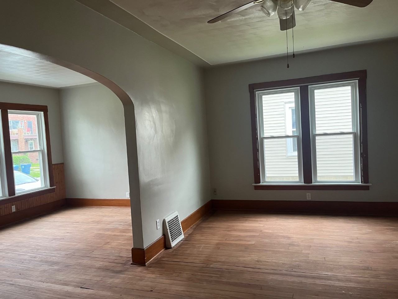1309 W 2nd St - Photo 5 of 16